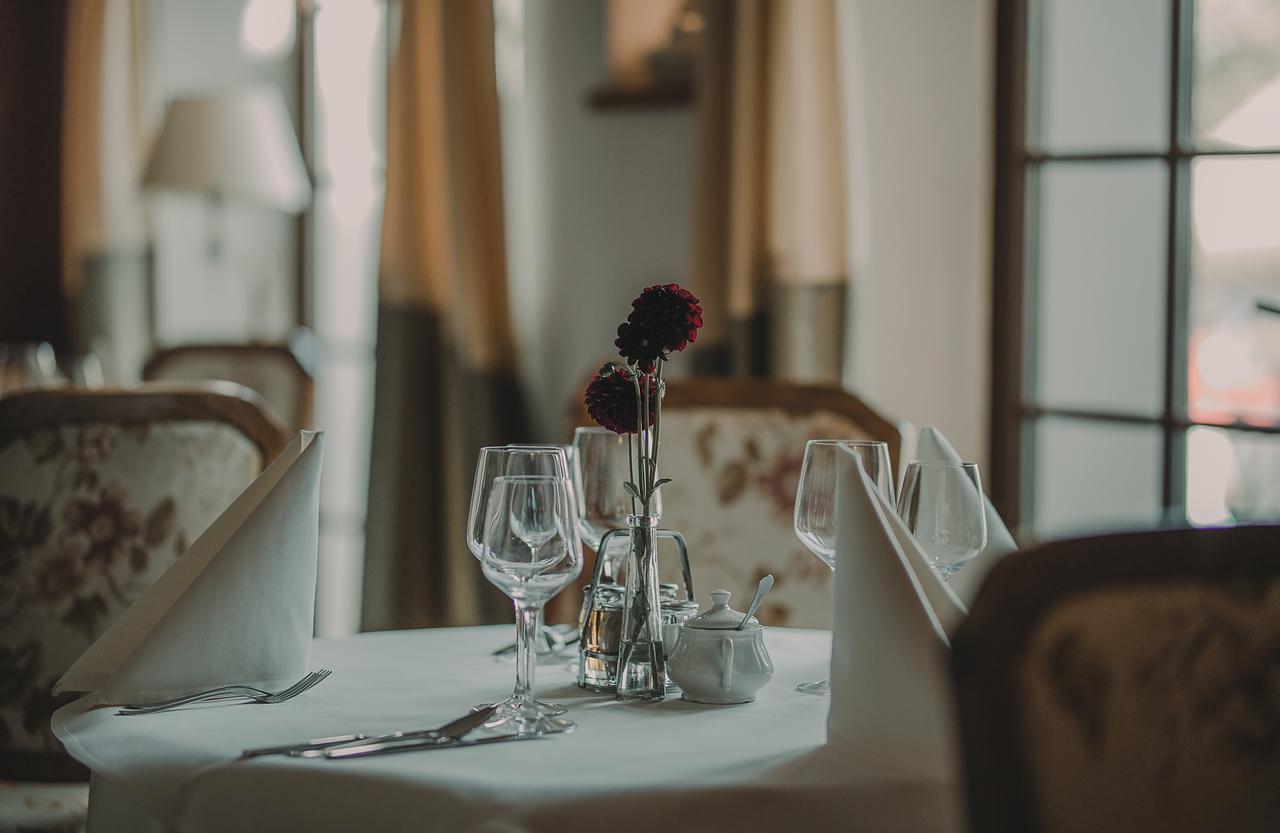 Hotel Restaurant Boss Miłosław 외부 사진